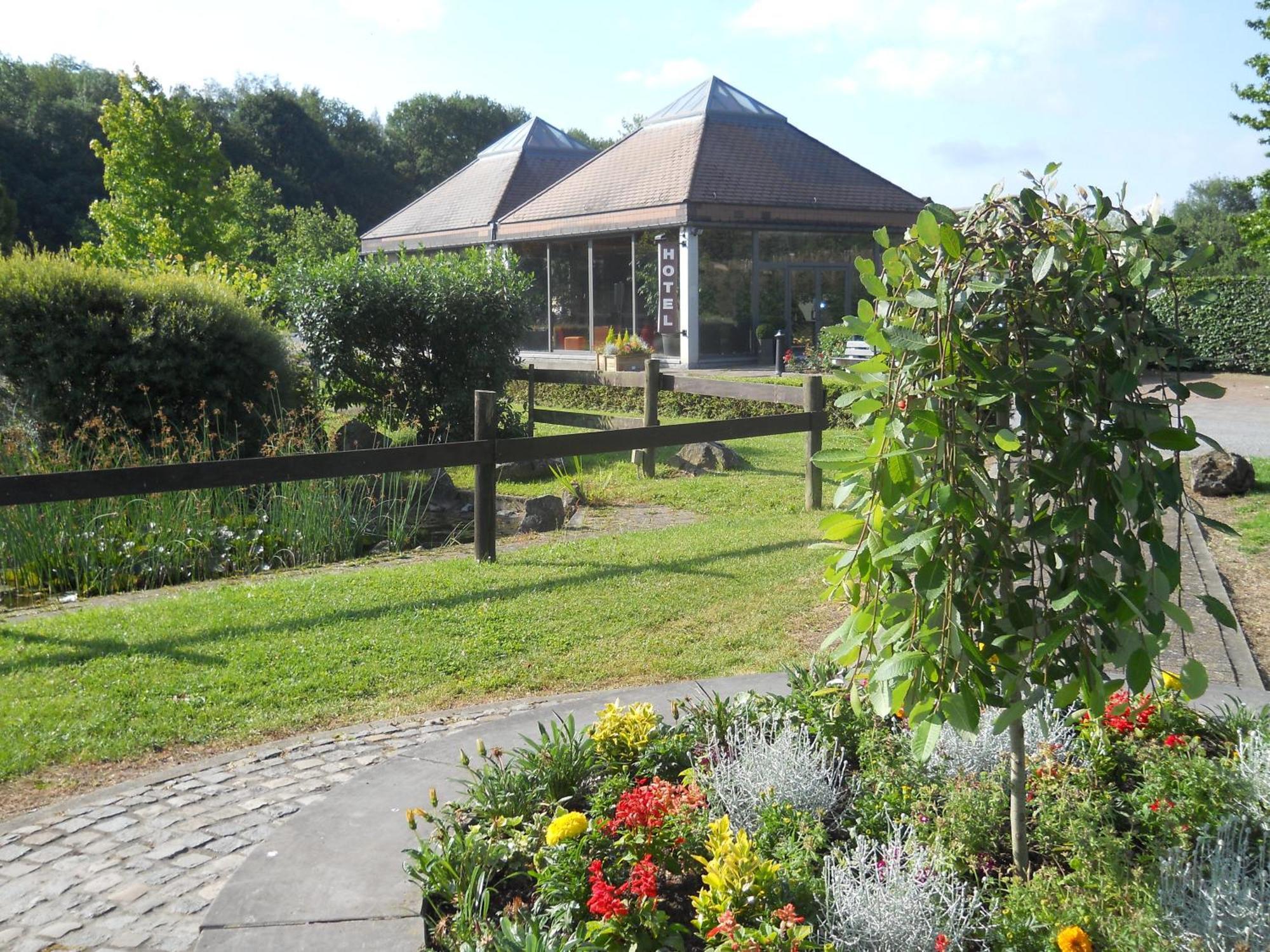 Le Relais De La Haute Sambre Lobbes Exterior photo